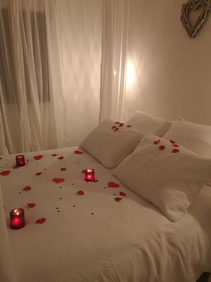 Une Nuit A Bali - Appartement Cocooning Solliès-Toucas Zewnętrze zdjęcie